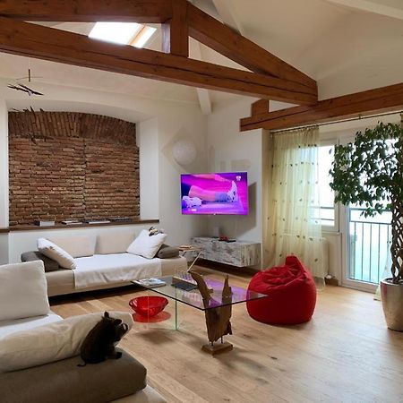 דירות ברונאטה The Cherry Garden House Loft Lusso מראה חיצוני תמונה